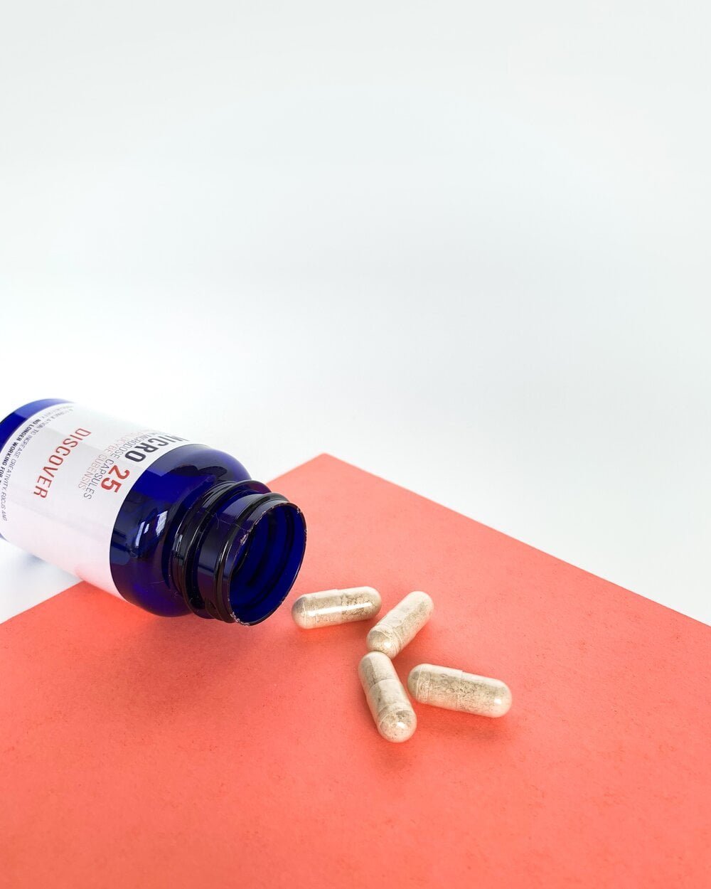 Jeanneret Botanical Micro 25 (Discover) Microdose Mushroom Capsules - FunGuyz Canada